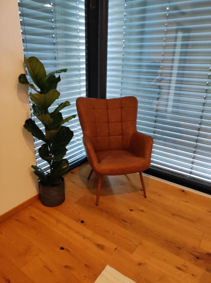 Luxurioeses Penthouse Mit Blick Auf Die Uno-City Und Dem Kaiserwasser. 3Schlafzimmer, 2 Baeder, Privat Lift Ins Apartment Viena Exterior foto